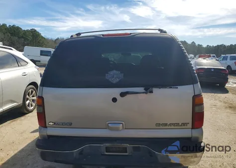 2004 Chevrolet Tahoe C1500 из США, поврежденный, VIN 1GNEC13Z64R186682